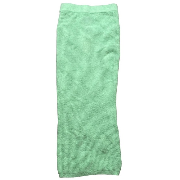 NWT MISGUIDED MINT GREEN LONG KNIT SKIRT SIZE 2/4 - Picture 1 of 4
